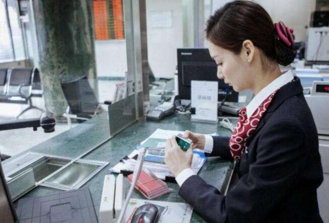 銀行柜臺工作制服定制