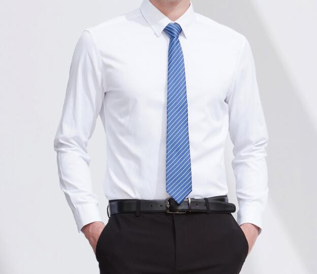 職業(yè)襯衫搭配什么下裝