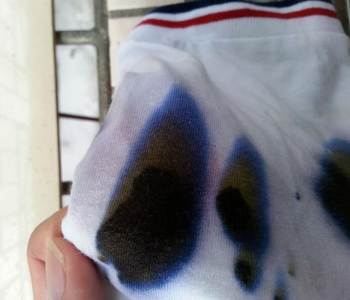 衣服上的墨汁怎么清洗干凈？