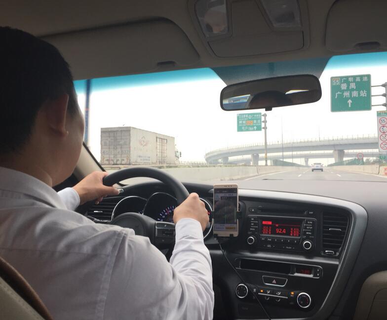 專車司機必需穿正裝嗎